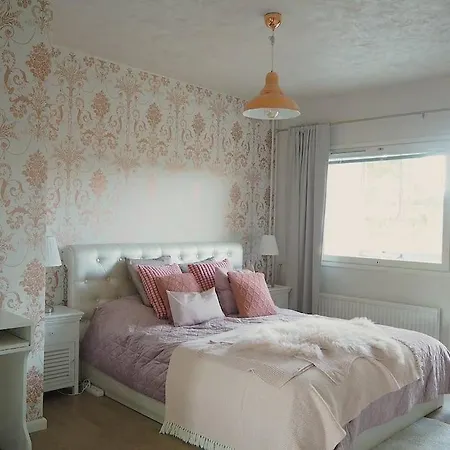 Spacious With Balcony And Great Location Huoneisto Helsinki